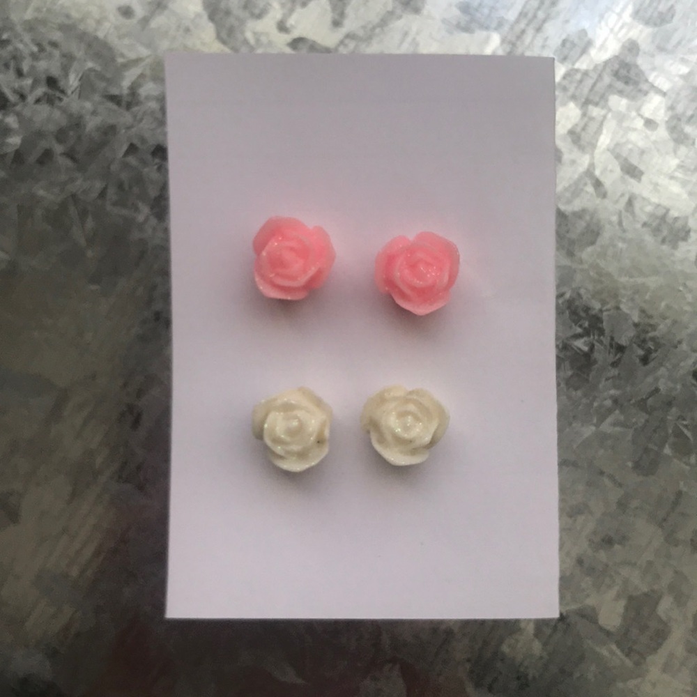 Flower Stud Earrings in Pink and White